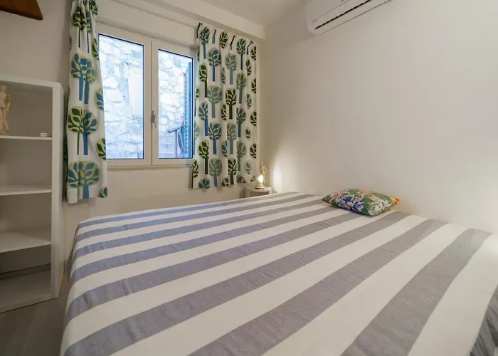 Vakantiehuis Terrazza Sulla Biodola - Goelba Scaglieri